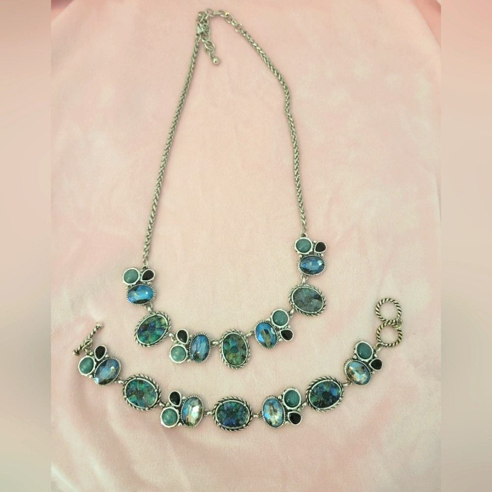 Statement Necklace and Bracelette Set. Pretty blue colors.